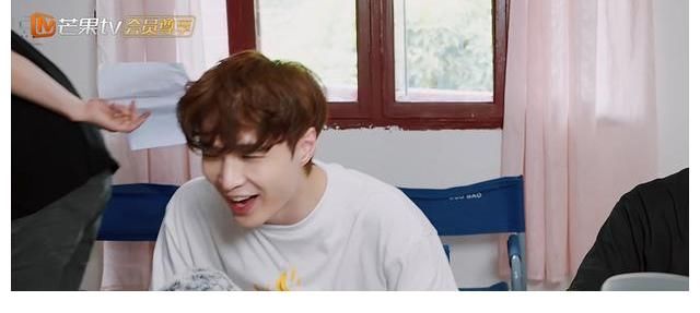 张艺兴|《向往5》收官特辑上线，张子枫音乐天赋尽显，黄磊给张艺兴捣乱