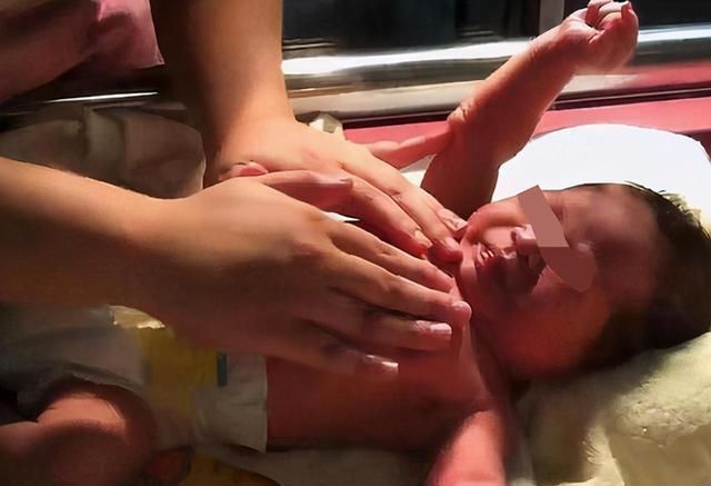 肠绞痛|宝宝出生后,哪个月份最难带?不是第一个月,而是这个时间段