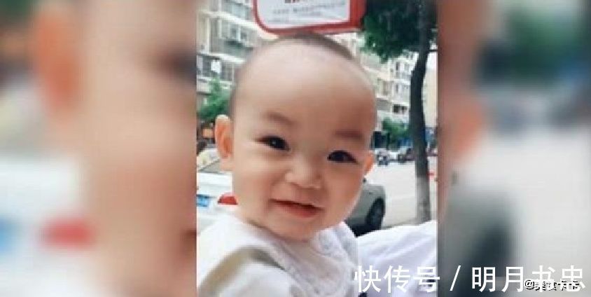 断奶|宝妈把宝宝送到爷爷家断奶，街上偶遇接下来宝宝的反应，太可爱