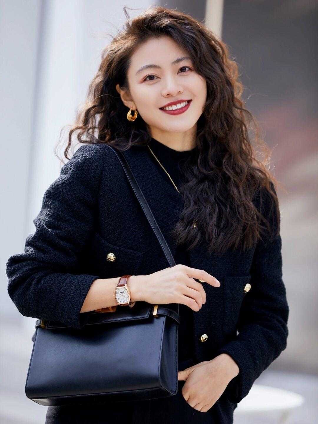 单品 适合早春的职场穿搭,这几种颜色稳重大气不挑人,咋穿都不出错