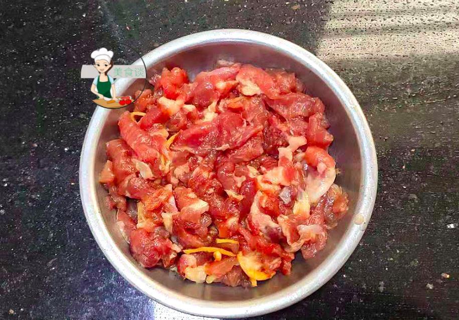 爽口|夏天记得多吃此,简单一炒,鲜滑爽口,低脂饱腹,多吃还美白嫩肤