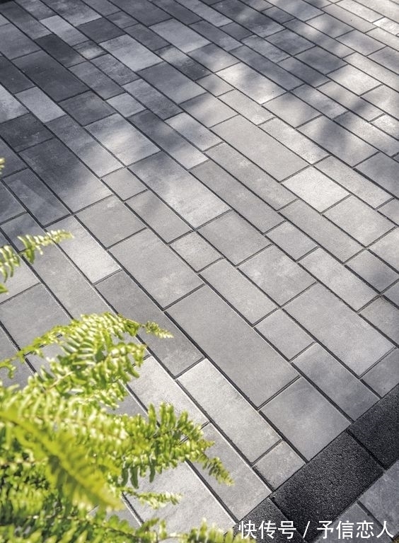 庭院地面怎么铺?7种常用的庭院地面铺贴样式,建议收藏