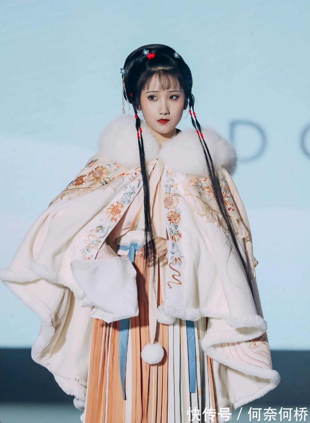 黛玉#网红穿汉服模仿“林黛玉”,网友:让你模仿,没让你超越