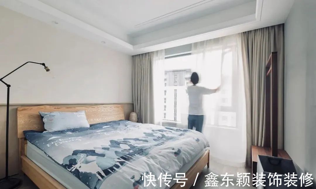 客餐厅|110平三居室，花11万精装房改造，卡座+餐边柜设计，温馨实用！