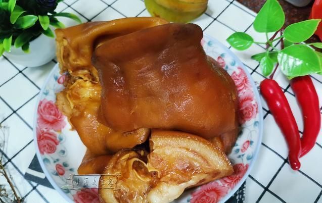 卤料|遇到这肉别手软，18块1斤，整个买回家，比牛羊肉强，卤着吃最香