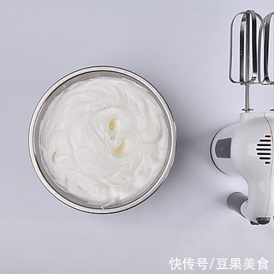 #安佳万圣烘焙奇妙夜# 轻乳酪芝士蛋糕