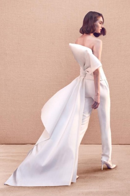 菜菜时尚show:简约婚礼带动永续婚纱潮