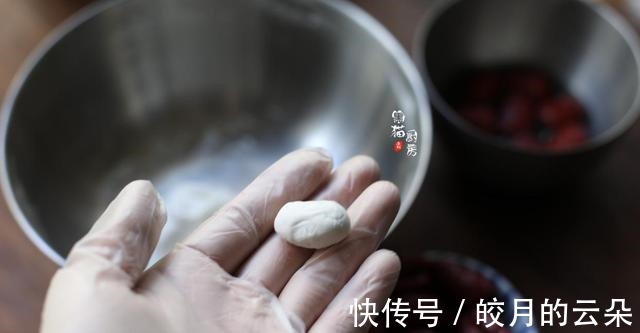 红枣“心太软”的做法,一出锅连吃好几个,一次做2斤随吃随取!