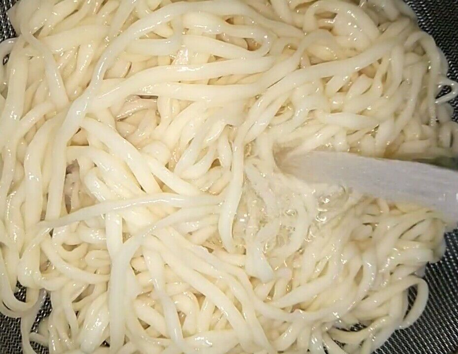 面条|这饭我隔2天就做1次,既简单又美味,3分钟出锅,老公最爱吃了