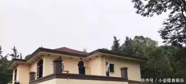 地基|赚钱了,要回家盖一栋这样的别墅,带开放式车库,让邻里都来羡慕