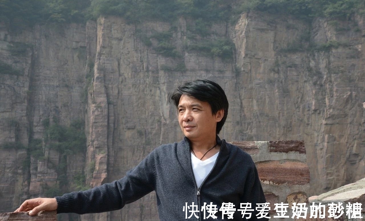 草书&“业余”富豪书法家,获全国书法最高奖,草书写得很强悍