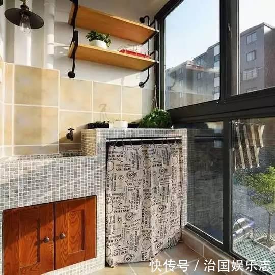 阳台上|阳台放洗衣机，做个柜子好看实用多了，20个案例给大家做参考