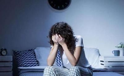 抑郁|40岁女子失眠多年险抑郁，医生支招：或比吃药管用，失眠者请收好
