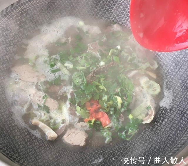 羊杂汤,热乎乎的,暖身暖心