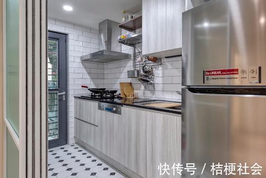 门把手|三口之家的73㎡,全屋坚持北欧混搭风,入户那叫一个清爽透亮