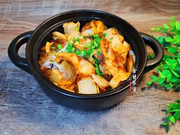  热乎乎|家里有年糕，别错过这个做法，咸鲜味美，一锅上桌光盘了，超赞