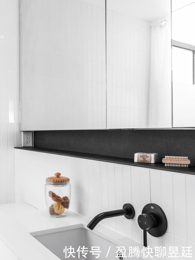 住宅|这套住宅简直颠覆传统,卧室在客厅楼下,院子却在楼顶