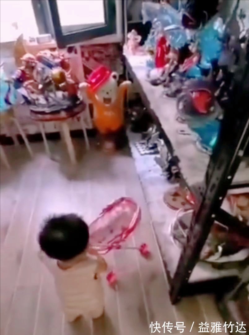 手办|“熊孩子”摔坏珍藏手办,爸爸愤然要求离婚,孩子妈:我做错了吗