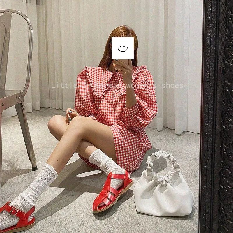 玛丽珍鞋|你的凉鞋烂大街了!今夏流行这几双,百搭又凉快