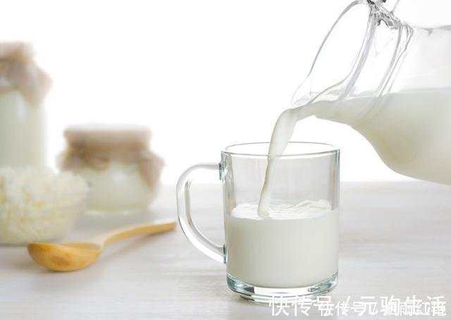 鲜奶|想用牛奶换母乳,通常到了这个年龄段再考虑,否则宝宝肠胃受不了