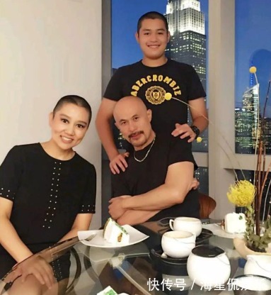 色情男女!演了几十部3级片,一幅画卖80万,59岁的徐锦江如今怎样了