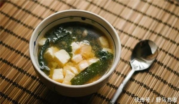厨师|西餐厨师为什么不用酱油做菜?对他们来说,酱油原来是这个地位