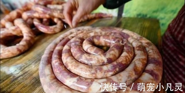 灌好香肠后,最忌直接晒,多加这一步,腊肠鲜香入味,营养不流失