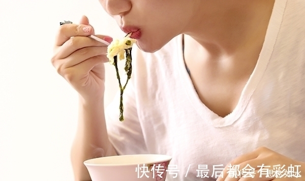 肠胃|过午不食5年，47岁男子得到了什么？他的经历，望能引起警示