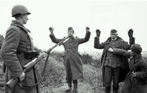 老百姓|二战时，德国明明是苏联的敌人，为何苏联老百姓将德军当成救星？