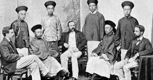 水里|最狂妄的雇佣军,叫嚣中国无人敢动他,李鸿章微微一笑:丢水里吧