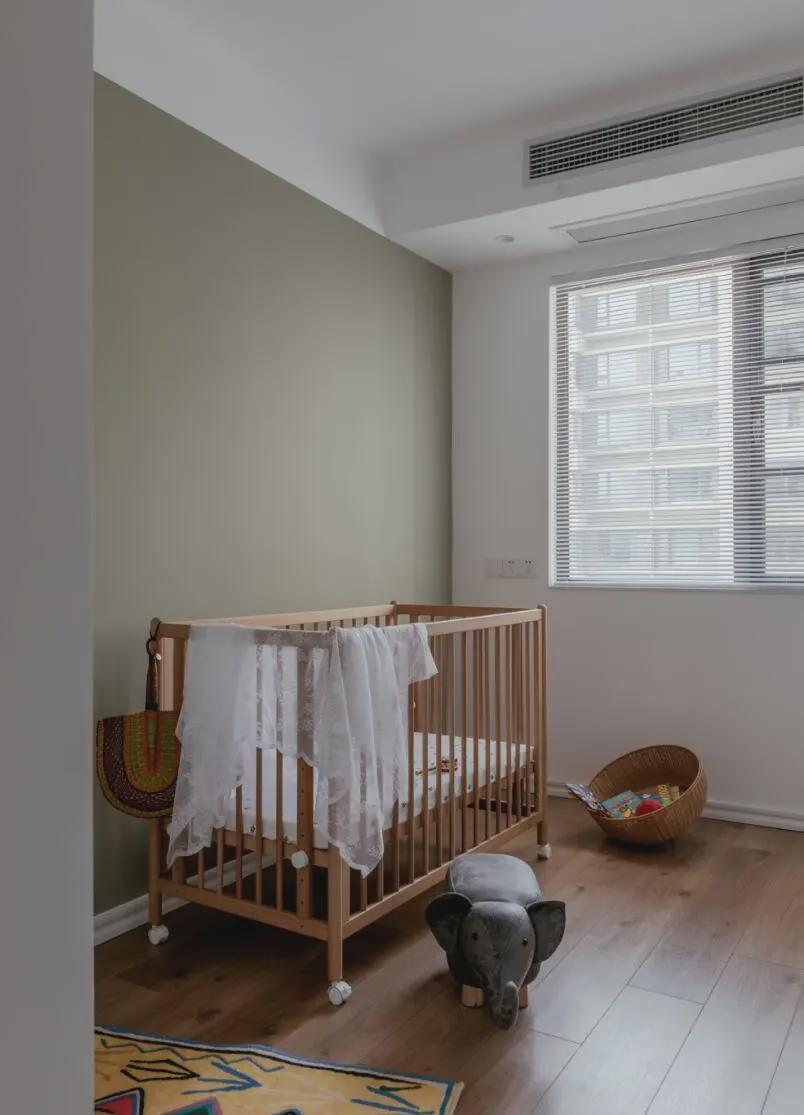 拥挤性|家里收纳位置少,建议墙体做错位处理,完工后既实用又显气质