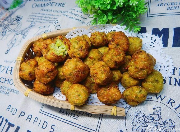 炸萝卜丸子，很多人错在这一步！学会3个技巧，酥香可口，不油腻