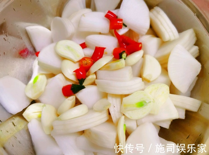开胃|腌萝卜怎么才脆爽大厨教你“招牌做法”,做1次吃3月,开胃解腻