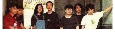 窦唯的幻灭史:从“摇滚巨子”到“查无此人”,经历了什么?