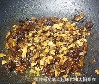 五花肉红烧梅干菜香菇的做法