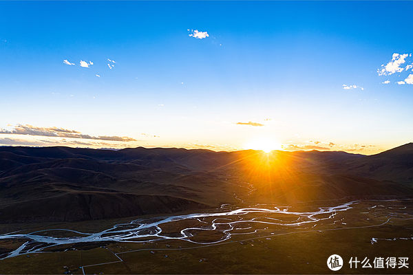 佛国|旅游之路 篇五：重走唐蕃古道，千里佛国 （一）世界之最，用信仰垒筑的墙~巴格玛尼石经墙