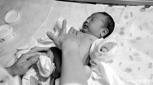 眼睛失明|又一个1岁大的宝宝眼睛失明,年轻父母们都长点心吧!