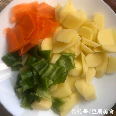 调味料|不用调味料也停不下嘴的孜然土豆炒牛肉