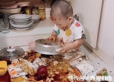 尿不湿|萌娃“大闹厨房”走红,网友像极了正在腌制中的“娃娃菜”