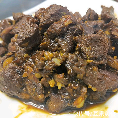 最适合在家吃的减脂:粗粮饼卷菜+肉,美味又健康