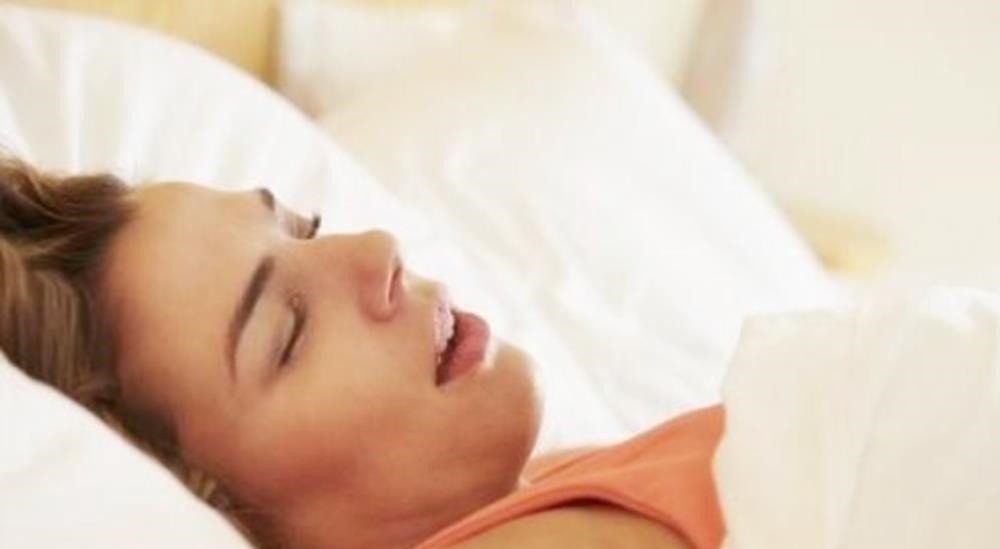 发育|女性怀孕后,睡觉时的这个行为,对胎儿发育影响很大,孕妈别大意