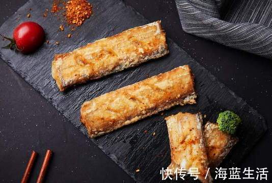面粉|炸带鱼，裹面粉和淀粉都不对，邻居大厨教我做法，外酥里嫩不回软