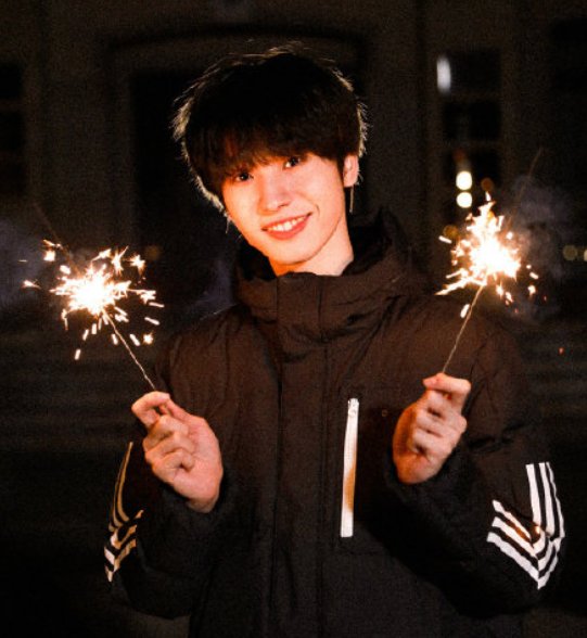 《青你3》初评级开始，李宇春要求选手全开麦，网友评论真相了