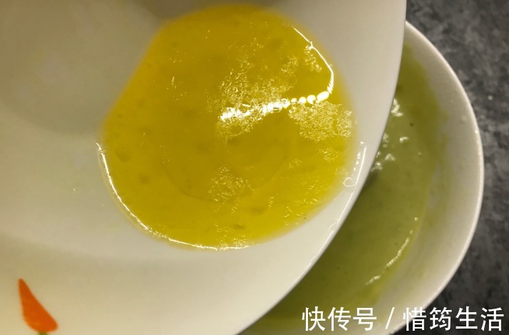 一日三餐|夏天，遇到此水果我从不还价，蛋白质是苹果10倍，孩子长个正需要