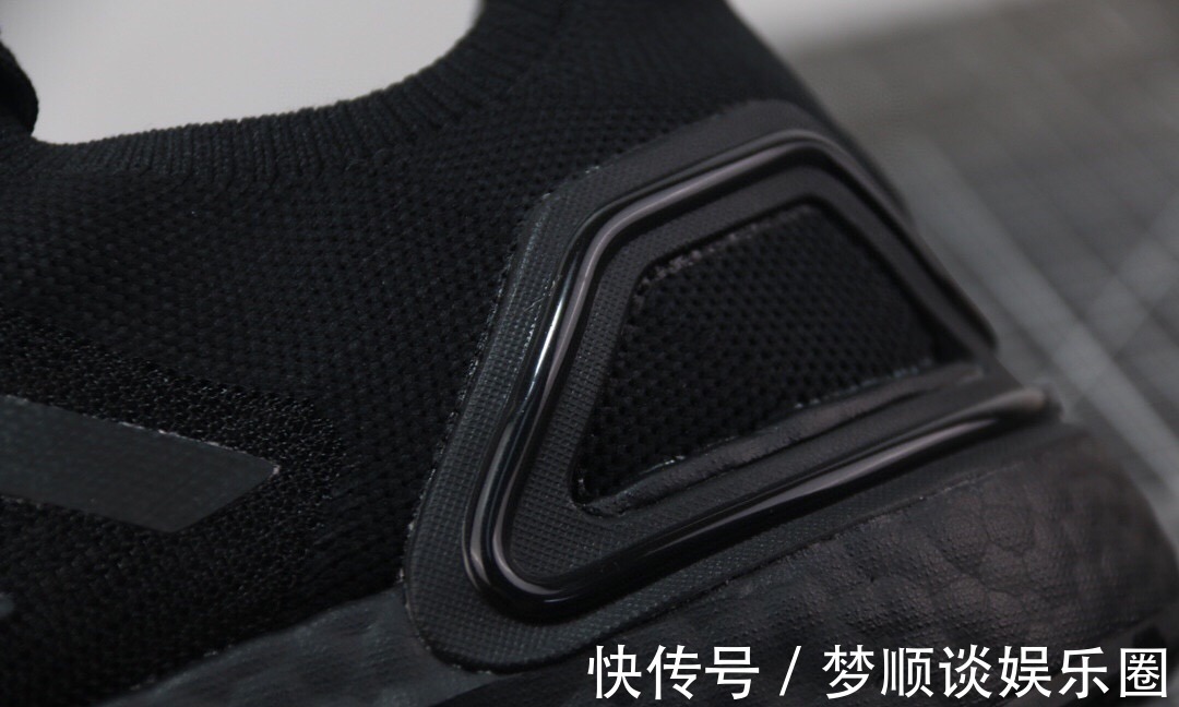 primeknit|阿迪达斯ub跑鞋