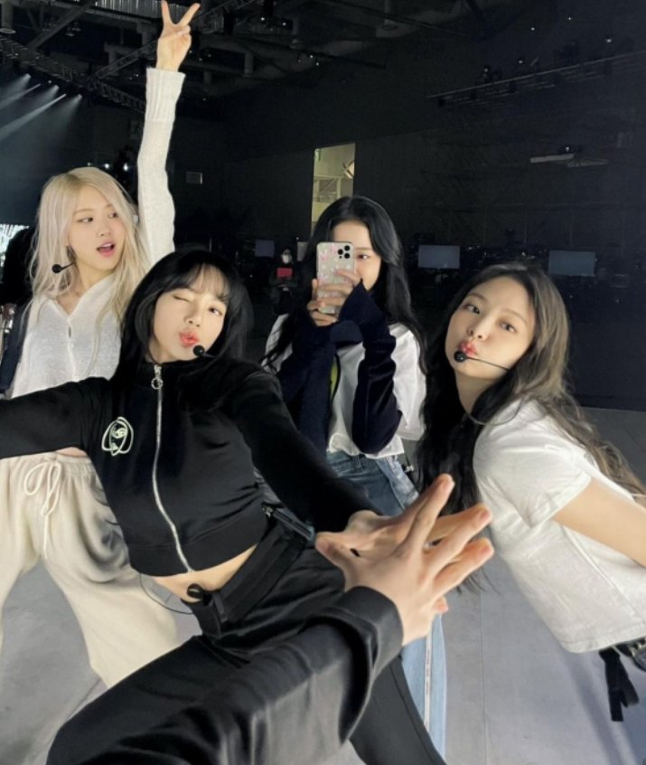 BLACKPINK登美国节目率先公开演唱会舞台 现场有乐队伴奏添气氛