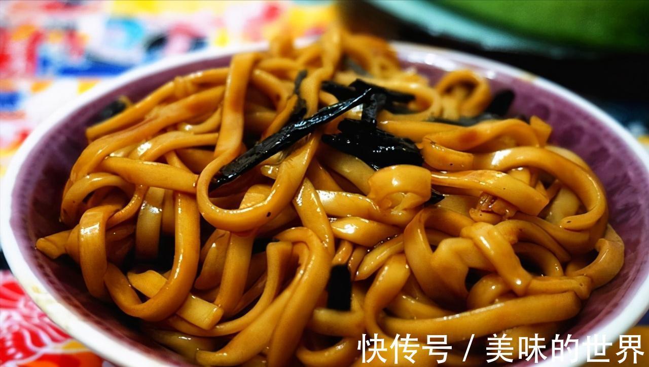 蒜瓣|懒人版的葱油拌面，葱香味十足，吃一口就停不下了