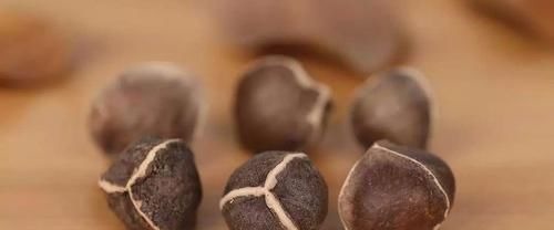 排毒养颜|经常便秘的人, 谨记多吃这几样食物, 排毒通便, 口臭去无踪