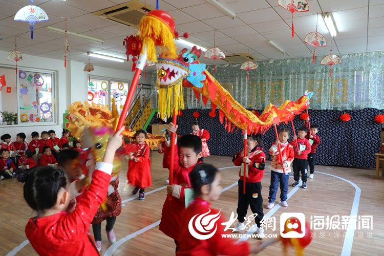 幼儿|枣庄市实验幼儿园组织开展幼儿自主游园活动