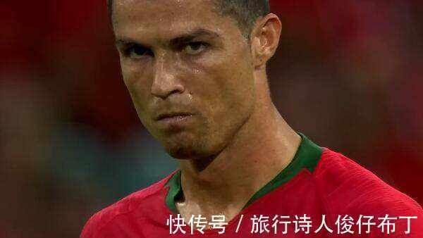 曼联|太感人!朗尼克怀抱CR7,37岁C罗选择原谅他,曼联球员谁还不服?